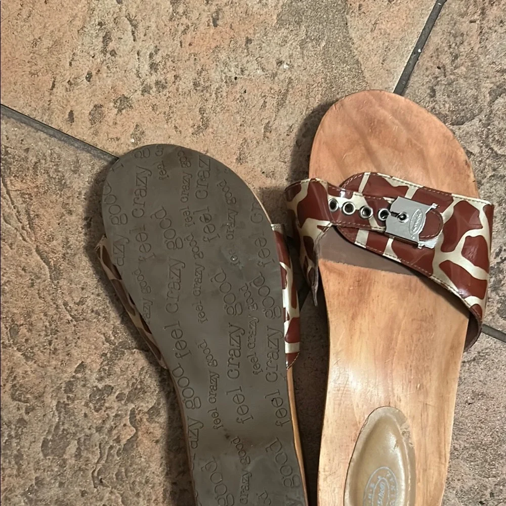 Dr. Scholl's Brown and Cream Sandals - Picture 2 of 3